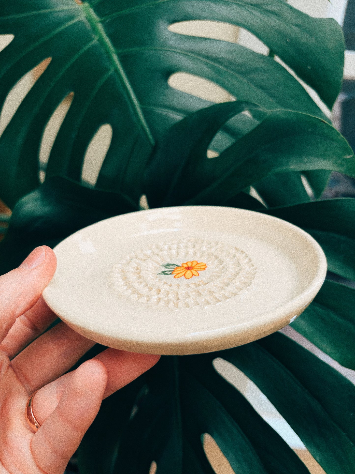 Sunny Blooms Grater